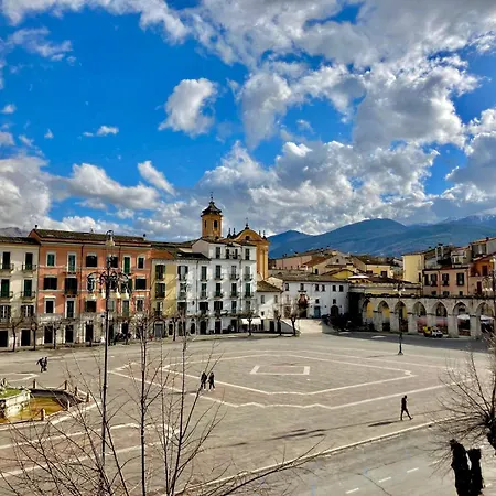 La Casetta In Piazza Sulmona Exterior photo